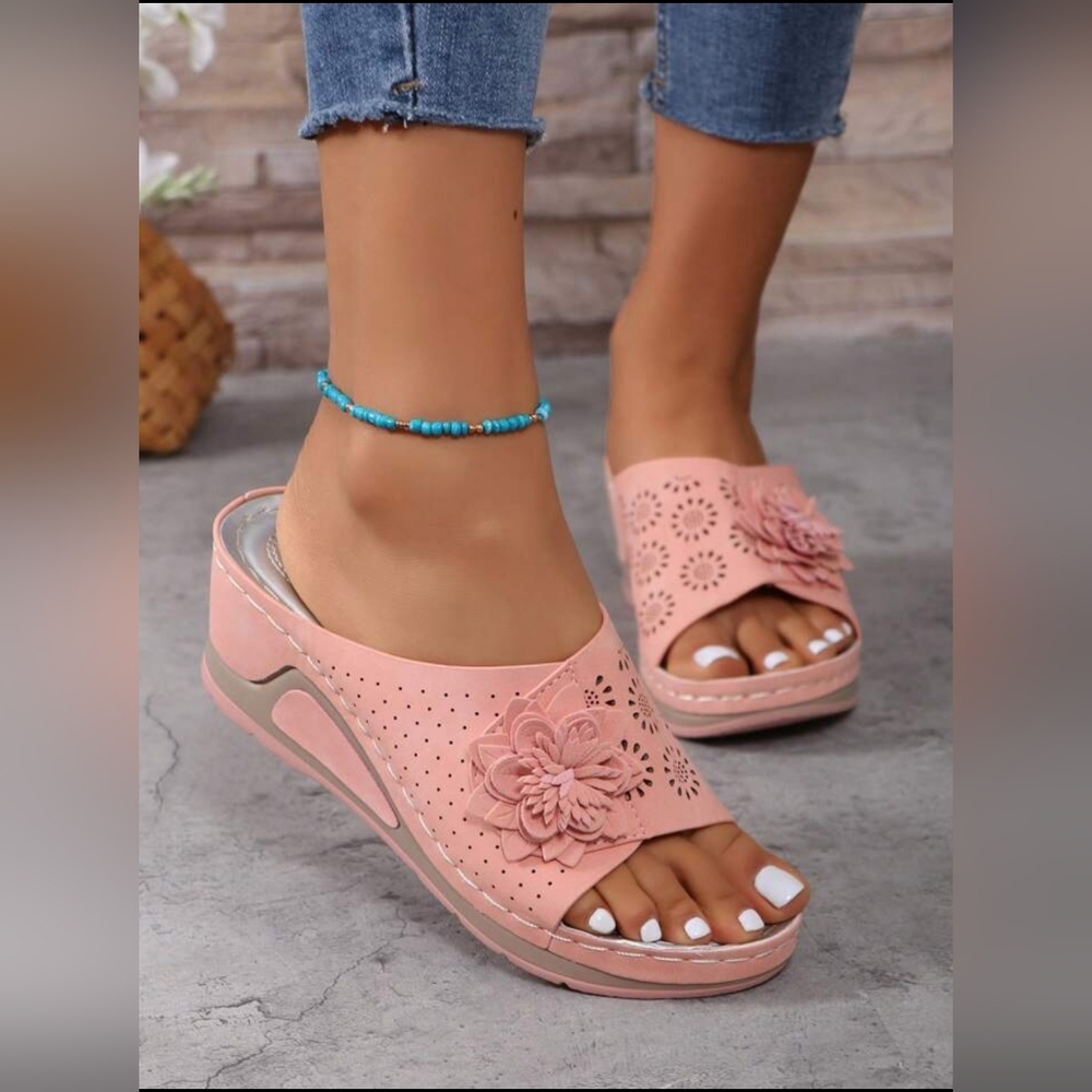 Women Pink Wedges - Picture 3 of 8